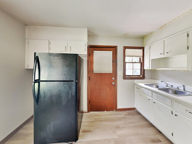 Foto del edificio - 6080 Mulberry St