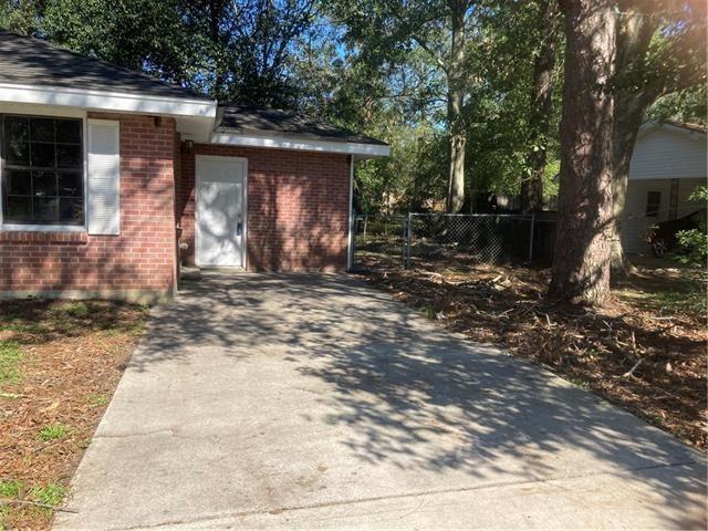 Building Photo - 2864 Slidell Ave
