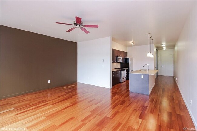 Foto del edificio - 2960 Eastlake Ave E