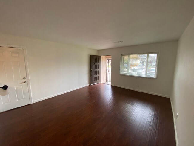 Foto del edificio - Pool!!