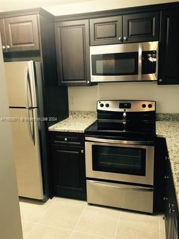 Foto del edificio - 16102 Glenmoor Dr