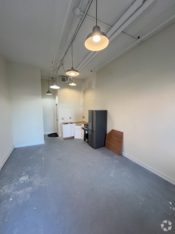 Building Photo - 524 Harrison Ave