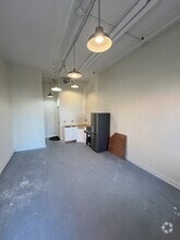 Building Photo - 524 Harrison Ave
