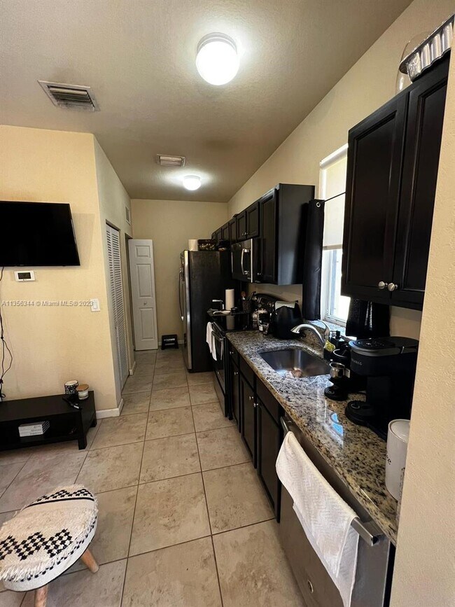 Foto del edificio - 9431 SW 172nd Ave