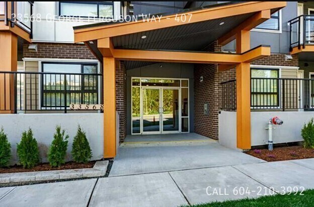 Primary Photo - Updated Condo near Downtown Abbotsford