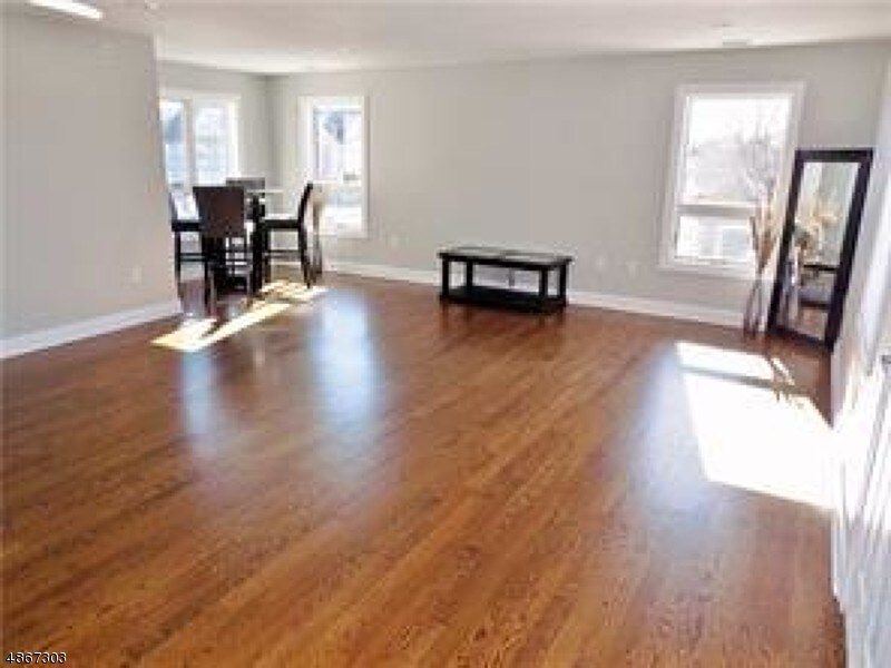 114 Lakeview Ave, South Plainfield, NJ 07080 Apartment for Rent in