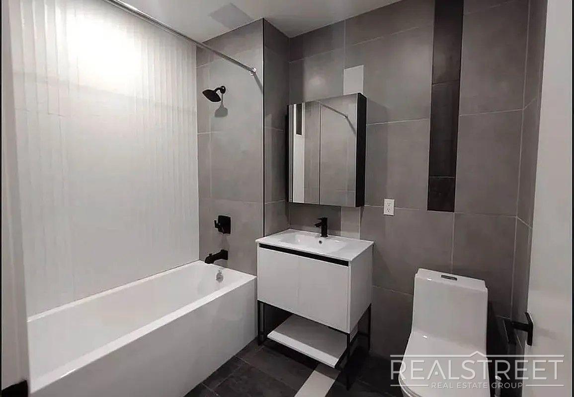 Foto del edificio - New York Avenue