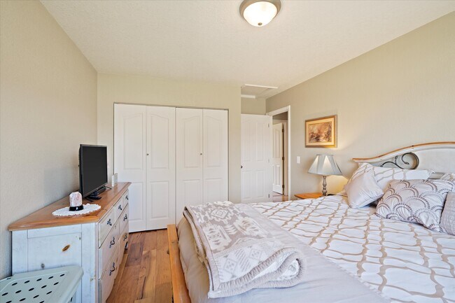 Building Photo - 114 Trevino Dr
