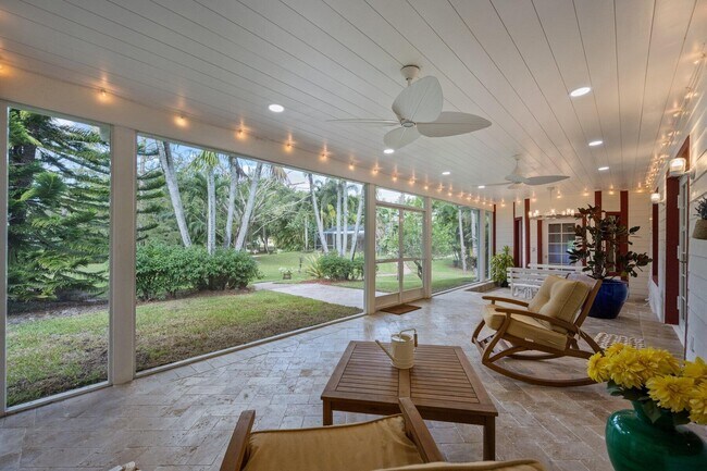 Building Photo - 11352 Hawk Hollow