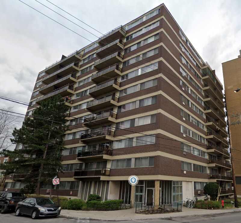 Primary Photo - 6800 De La Côte-Saint-Luc