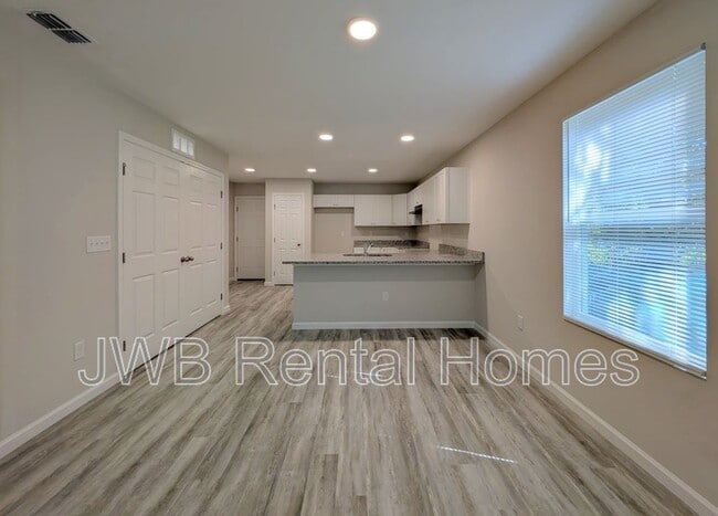 Foto del edificio - 1043 Oakley St