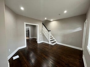 Building Photo - 2314 S 66th St