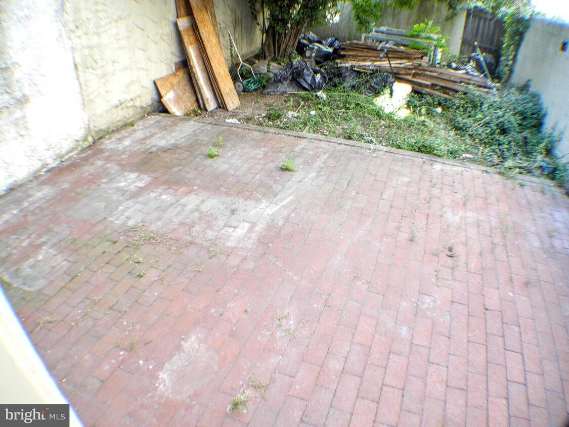 Primary Photo - 1236 S 22nd St