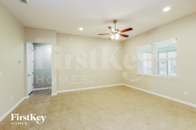 Building Photo - 50 Quartz Pl