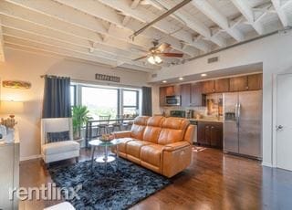 Building Photo - 1 br, 2 bath House - 78 E Chestnut St Apt 606