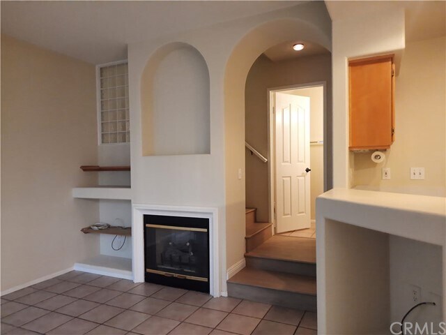 Building Photo - 2335 Sunningdale Dr