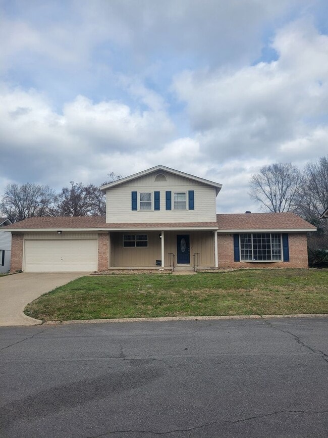 Building Photo - 7410 Ouachita Dr