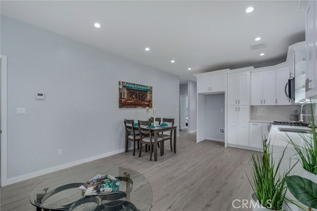 Building Photo - 4433 Sunfield Ave