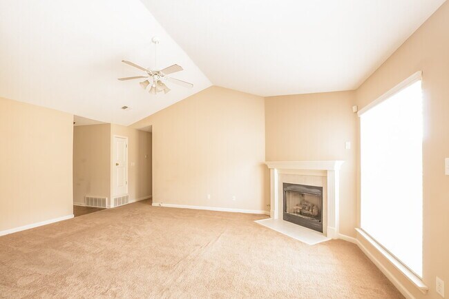 Foto del edificio - 2743 Long Shadow Ln