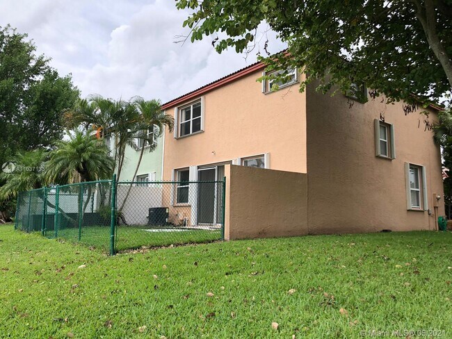 Foto del edificio - 754 NW 154th Ave