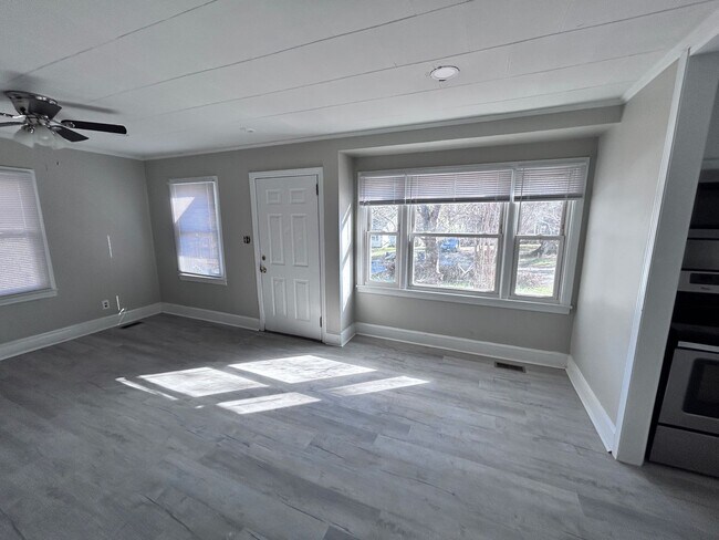 Foto del edificio - Move-in Ready!
