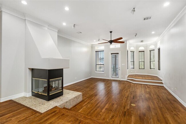 Foto del edificio - 621 Knox St