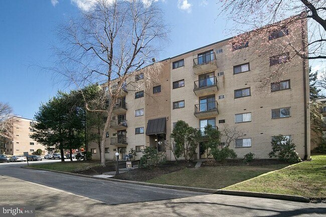 Foto del edificio - 400 Glendale Rd