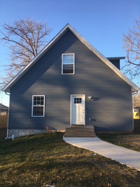 Foto del edificio - 1300 W Walnut St