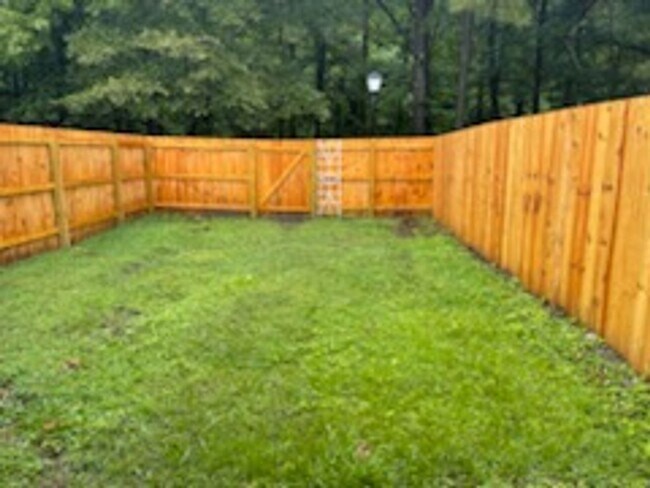 Foto del edificio - 2 BED / 1.5 BATH TOWNHOME