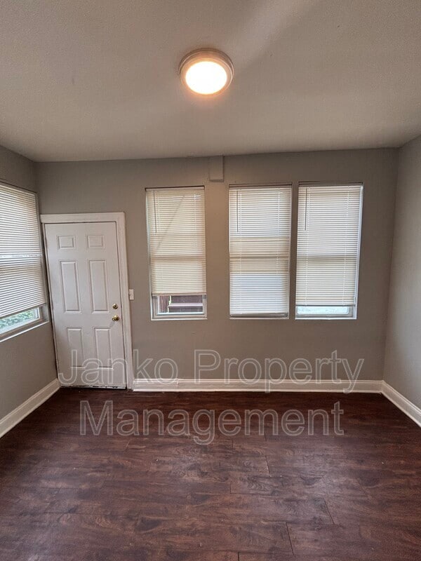Foto del edificio - 6738 S Prairie Ave