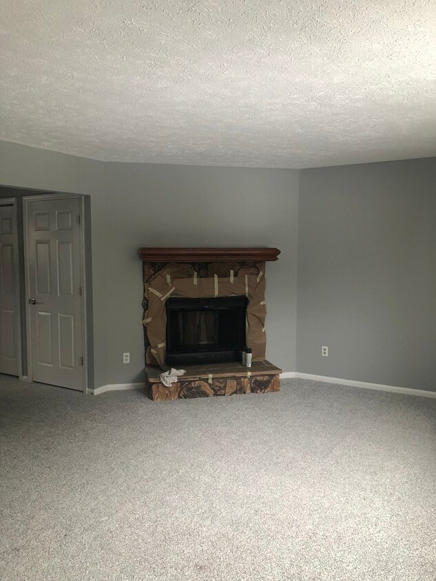 903 Timbercreek Dr Unit 136, Grand Ledge, MI 48837 Condo for Rent in
