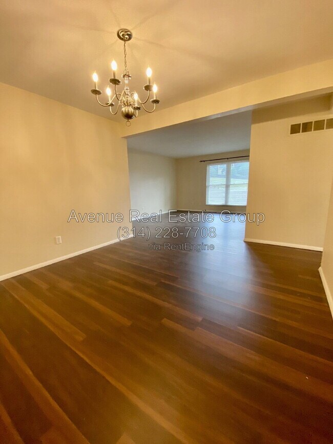 Building Photo - 10379 Forest Brook Ln