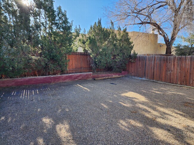 Foto del edificio - 112 Canyon View Ct NE