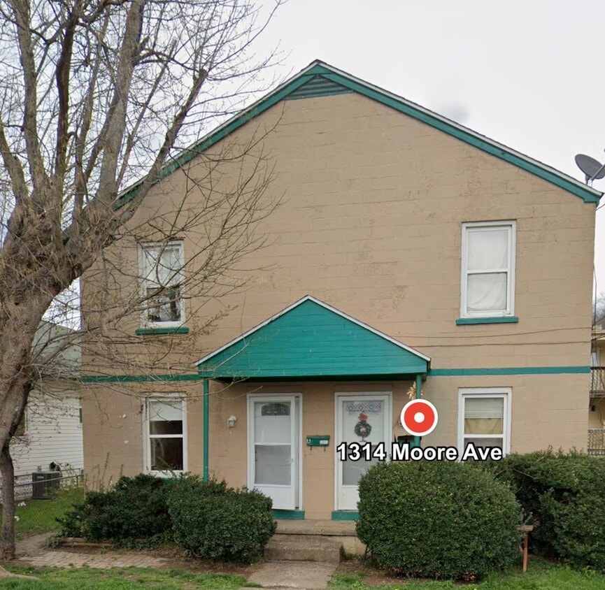Primary Photo - 1314 Moore Ave