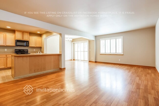 Building Photo - 8410 2nd St NE