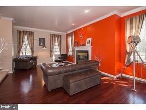 Building Photo - 12 Revere Ct