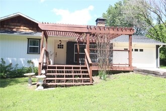 Building Photo - 320 Fire Tower Rd