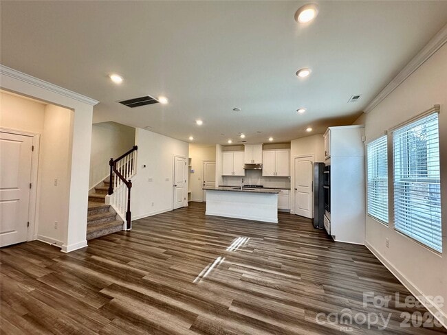 Foto del edificio - 410 Cranford Dr