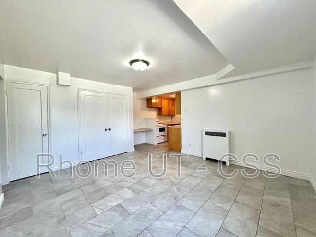 Building Photo - 288 E 10th Ave