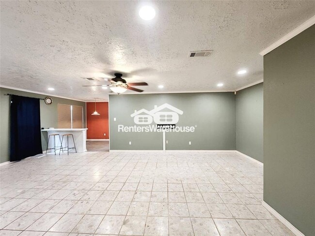 Building Photo - 2830 Virginia Colony Dr