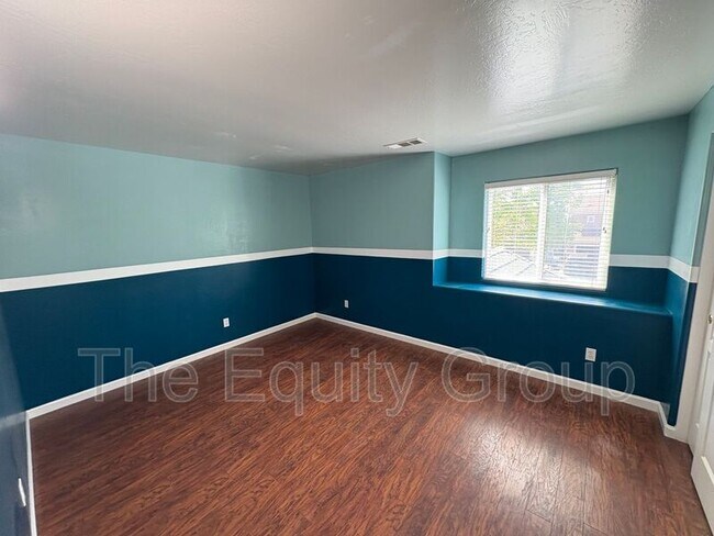 Foto del edificio - 312 W Reese Ave