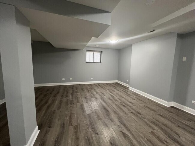 Foto del edificio - 917 E 50th St