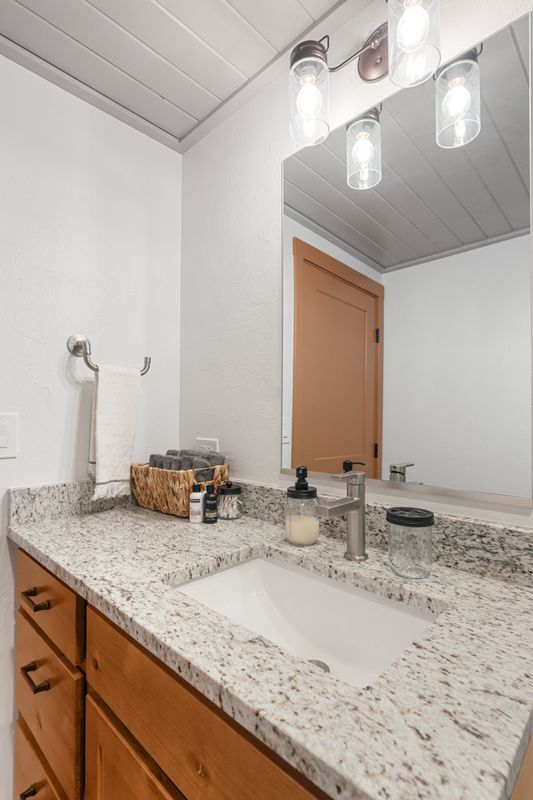 Foto del edificio - 570 2nd St