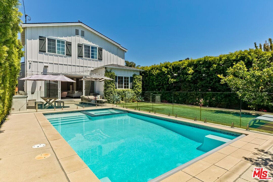 Foto principal - 2435 Louella Ave