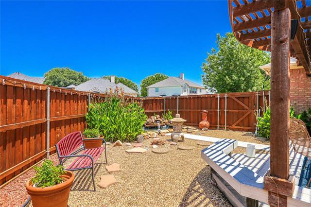 Foto del edificio - 9816 Max Ln