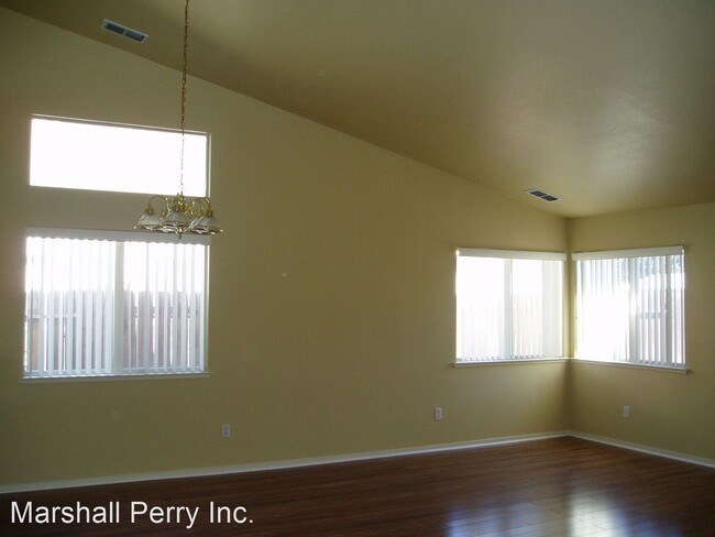 Building Photo - 3 br, 2 bath House - 940 Avenida Real