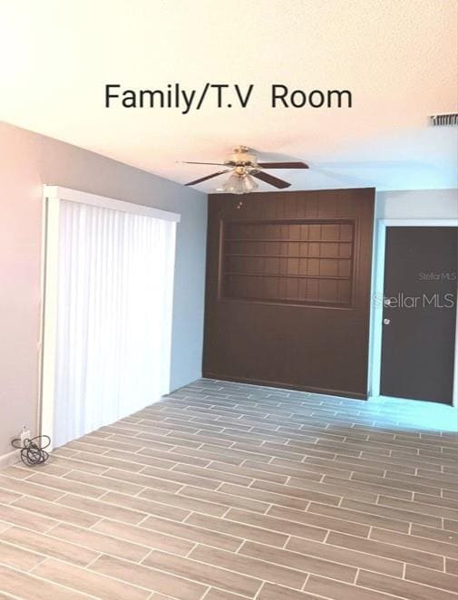 Foto del edificio - 2734 Fireside Ct