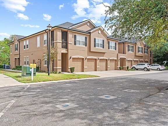 Foto del edificio - 12301 Kernan Forest Blvd