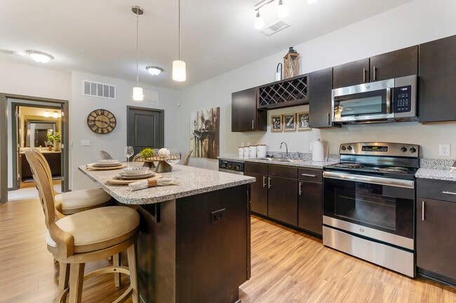 Building Photo - The Villas at Germantown Apartments