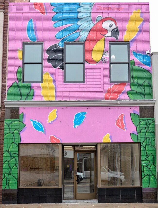 Foto del edificio - 1044 Central Ave